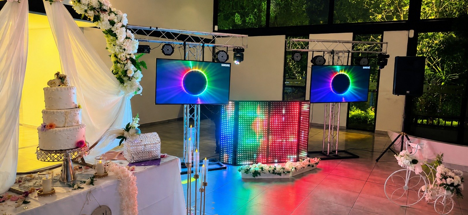 Cabina para DJ con Luz LED Profesional