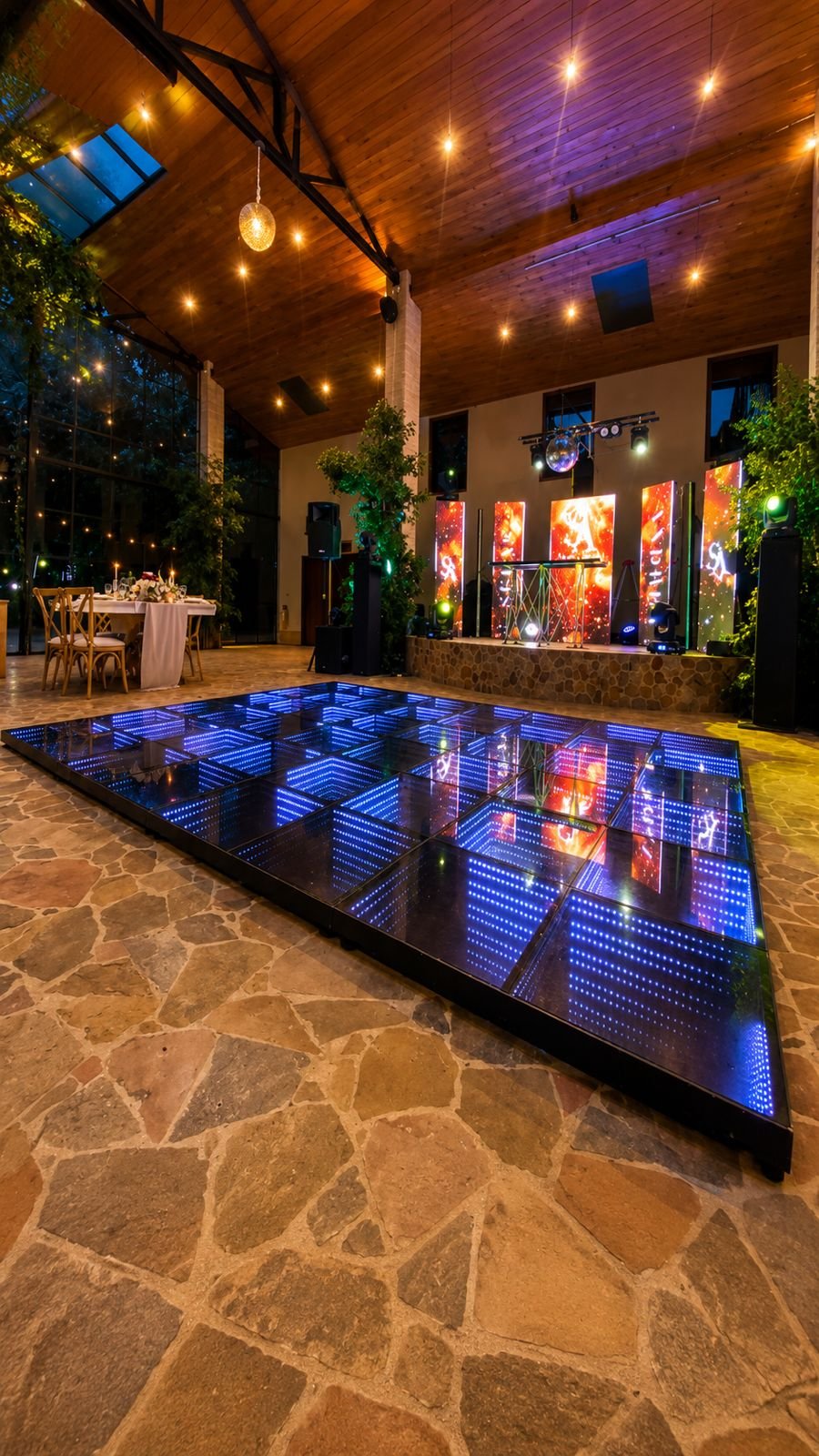 *Imagen de referencia. Se comparte únicamente con fines ilustrativos, para mostrar cómo se vería la Pista de Baile Iluminada Infinity instalada en un evento.