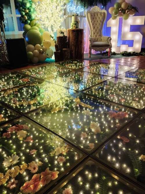 Alquiler de Pista de Baile Led Primavera vintage 4×4 – 16 m2 (60-70 invitados)